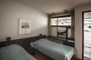 Фото номера Четырехместный номер с террасой Отель Motel Marine г. Таммисаари 3